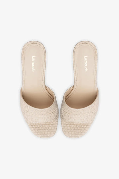 Dolly Mule In Natural Raffia - Larroude
