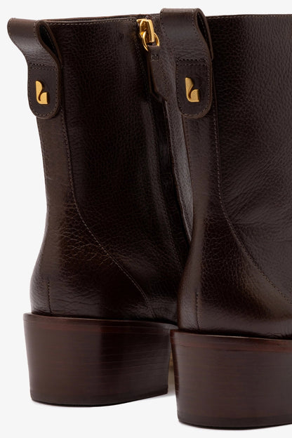 Florencia Low Boot In Brown Leather - Larroude