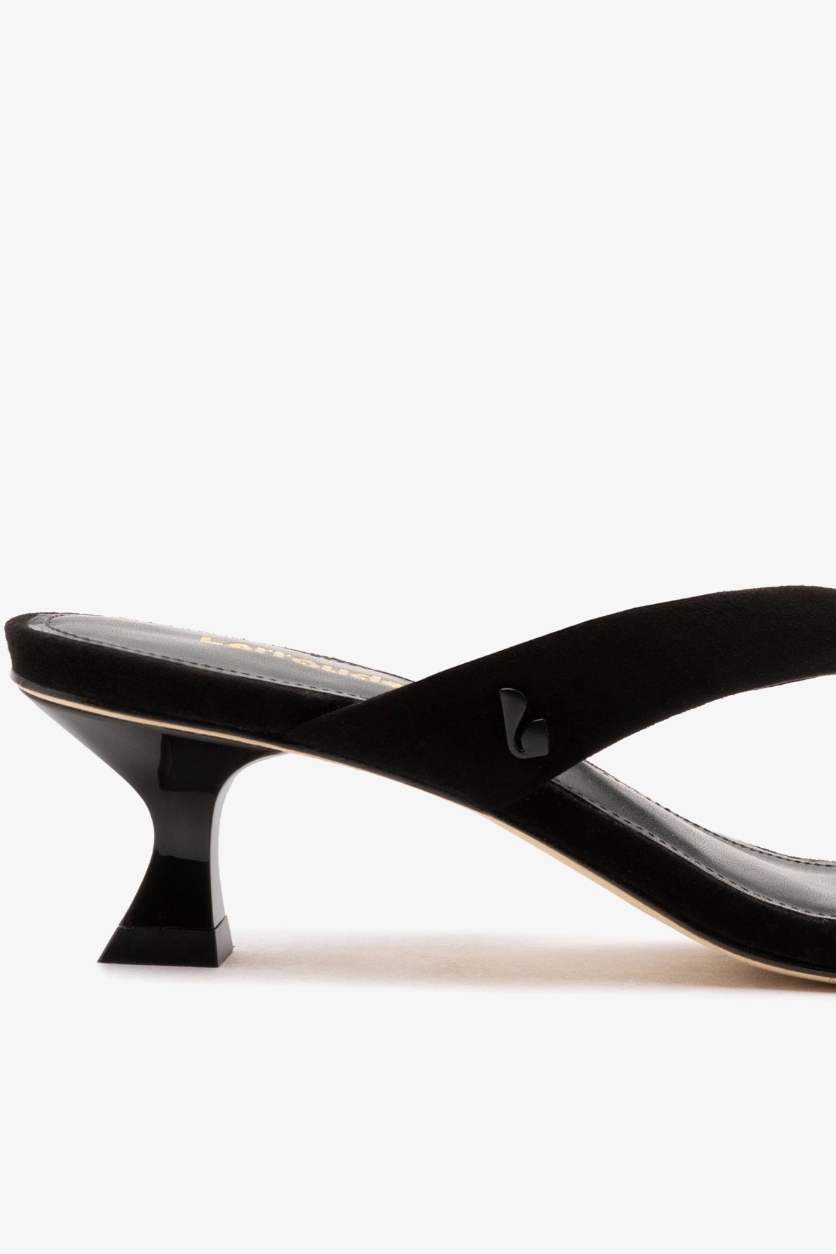 Gaia Low In Black Leather - Larroude