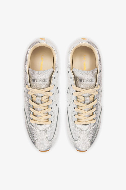 Stella Sneaker In Silver Metallic Leather - Larroude
