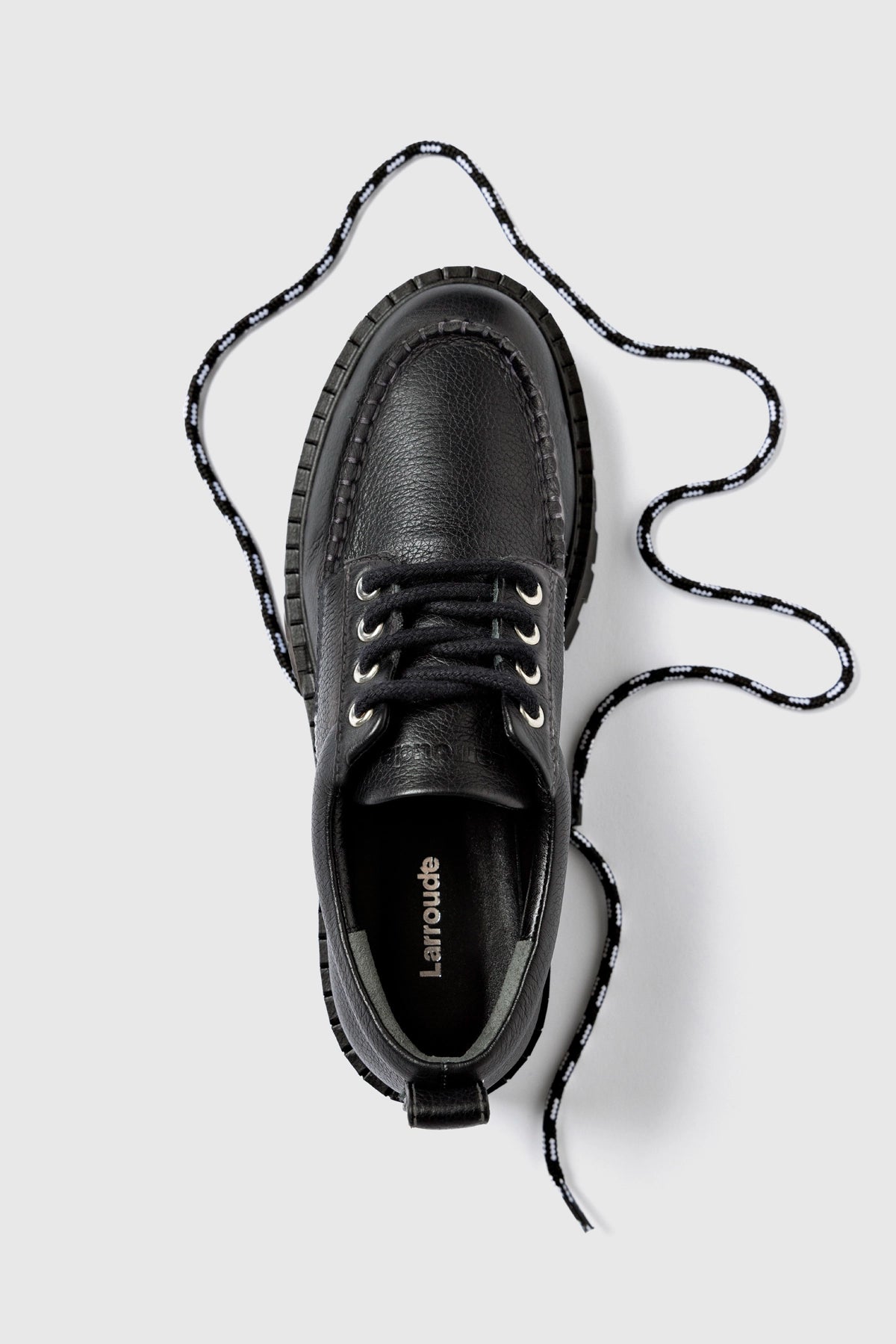 London Lace Up Loafer In Black Leather - Larroude